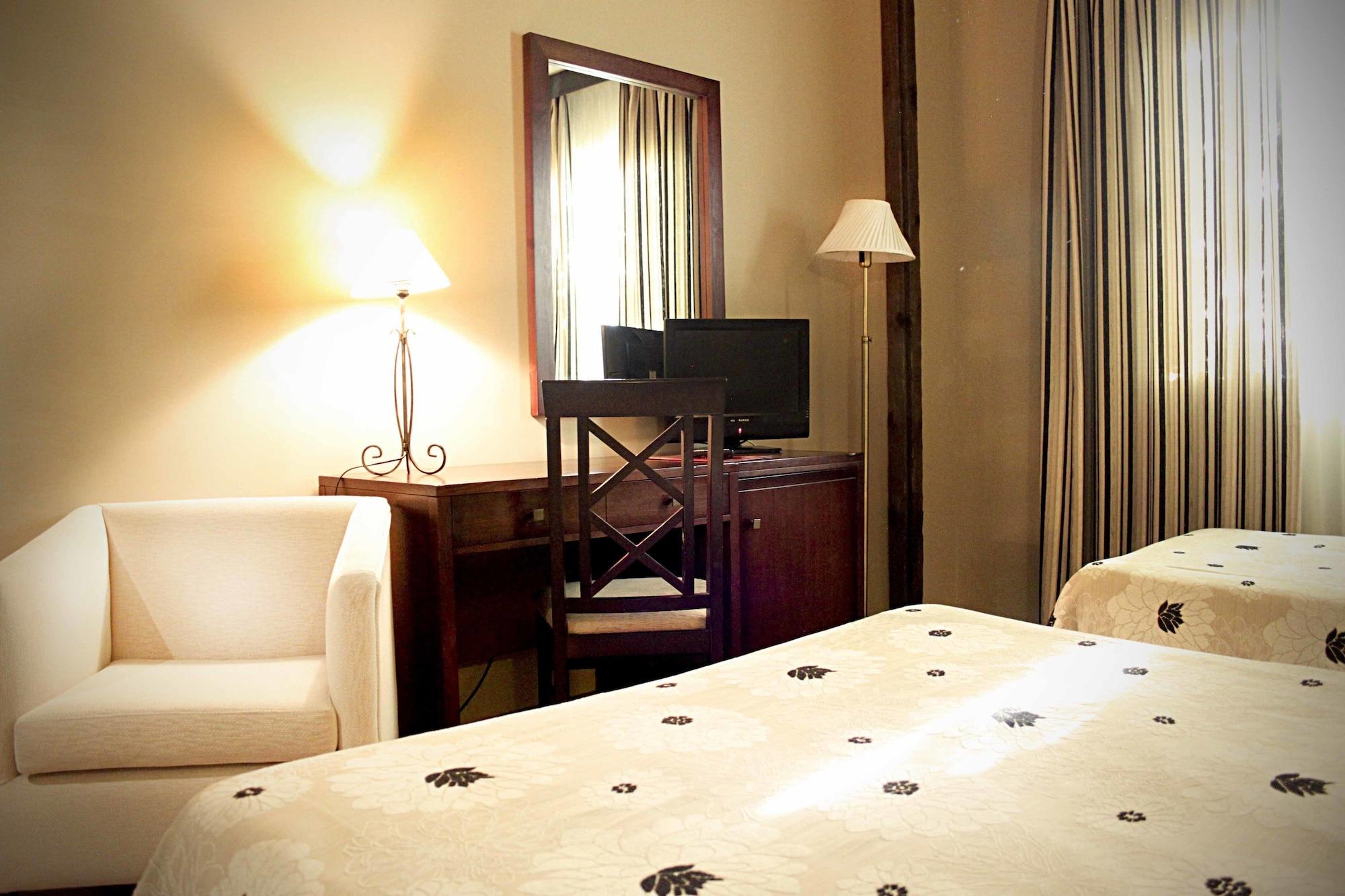 Hotel Zerbinetta Dílar Екстериор снимка