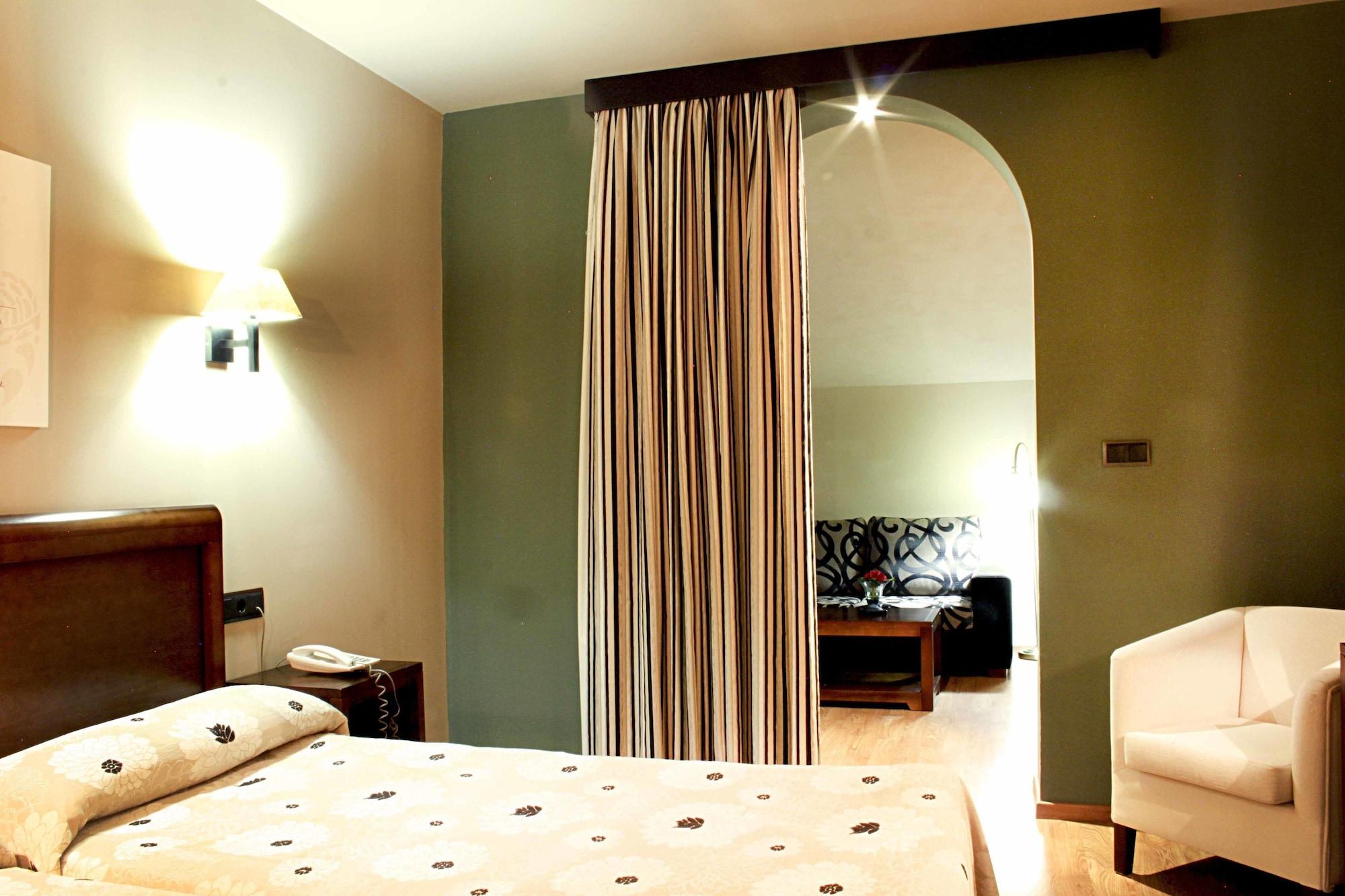 Hotel Zerbinetta Dílar Екстериор снимка